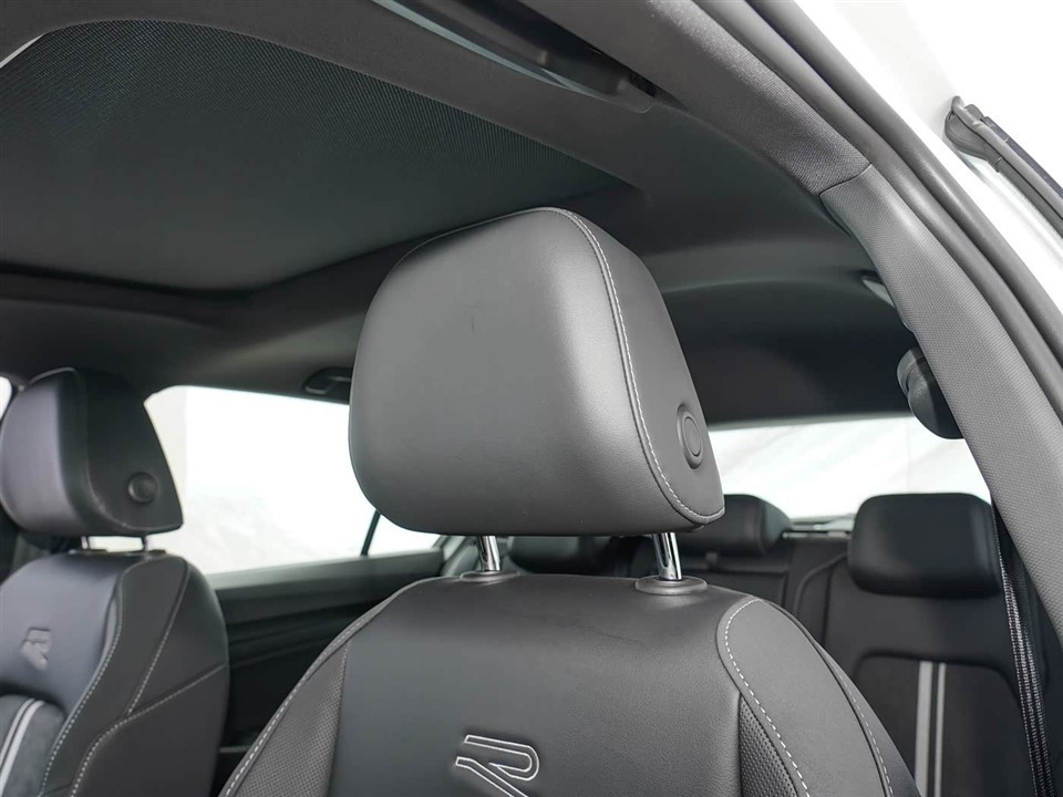 Certified Pre Owned Volkswagen Golf 280TSI price